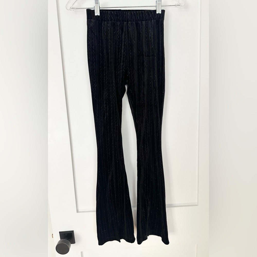 Girls 11-12 Zara Black velvet stretch, elastic waistband, flare pants.